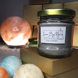 Oud Alchemy Candle Every Flicker Tells a Tale – Handmade Amber &